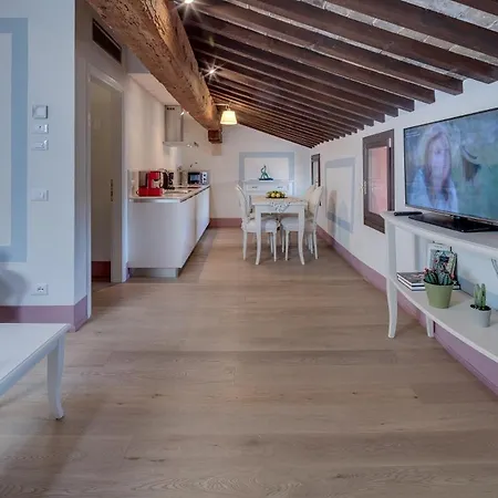 Apartamento Rambaldi In Casa Nr 2